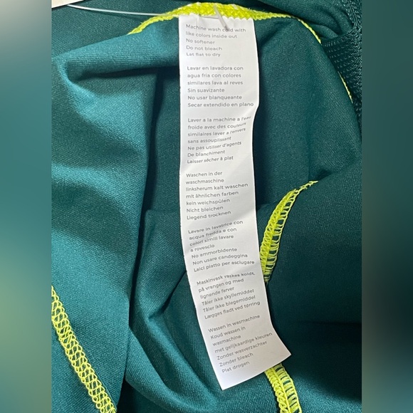 Fabletics Women's Nara Half Zip Hoodie Rainforest/Citron Color Size L NWT - Picture 13 of 16